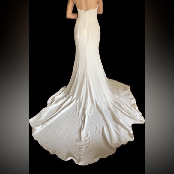 Private Label Ivory Fit & Flare Wedding Gown. NEW - Picture 9 of 9